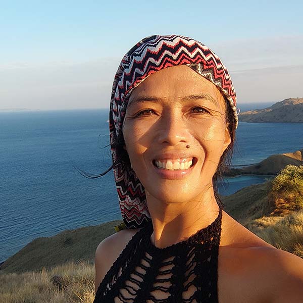 Brenda-private-dive-guide